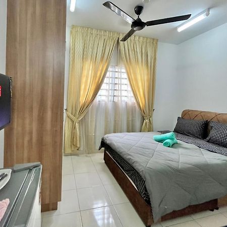 Alanis Studio Suite {Shortstay} Sepang Bagian luar foto